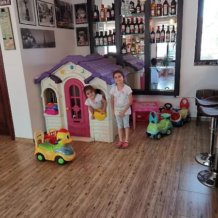 My House 2* Kŭrdzhali