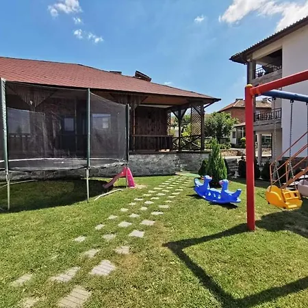 My House 2* Kŭrdzhali